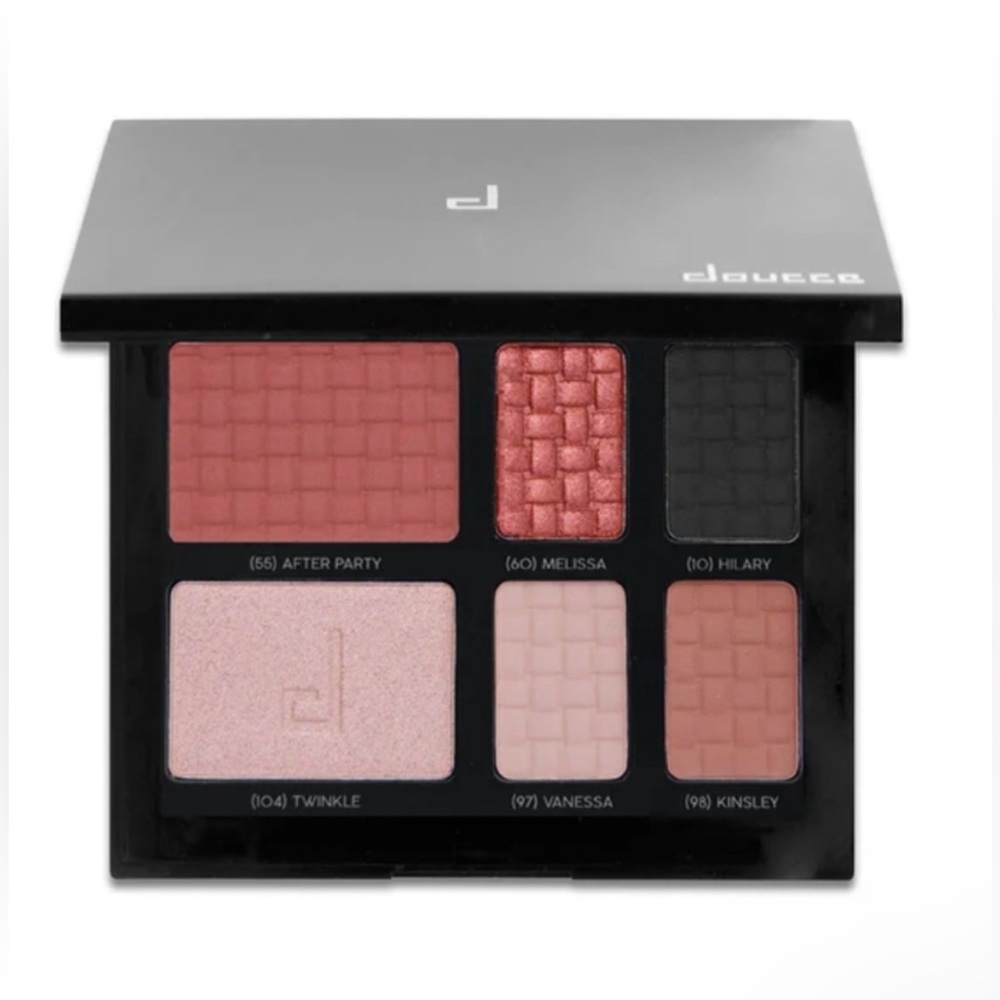 New Eye Shadow On The Go Palette Doucce